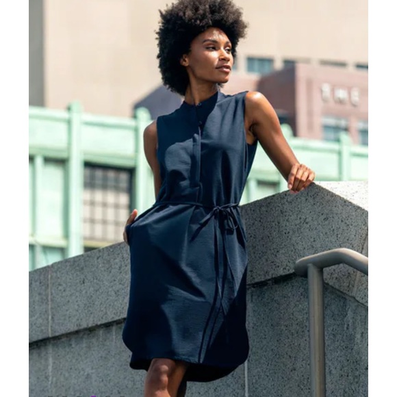 ministry of supply Dresses & Skirts - Ministry of Supply Hybrid Seersucker Dress Navy XS